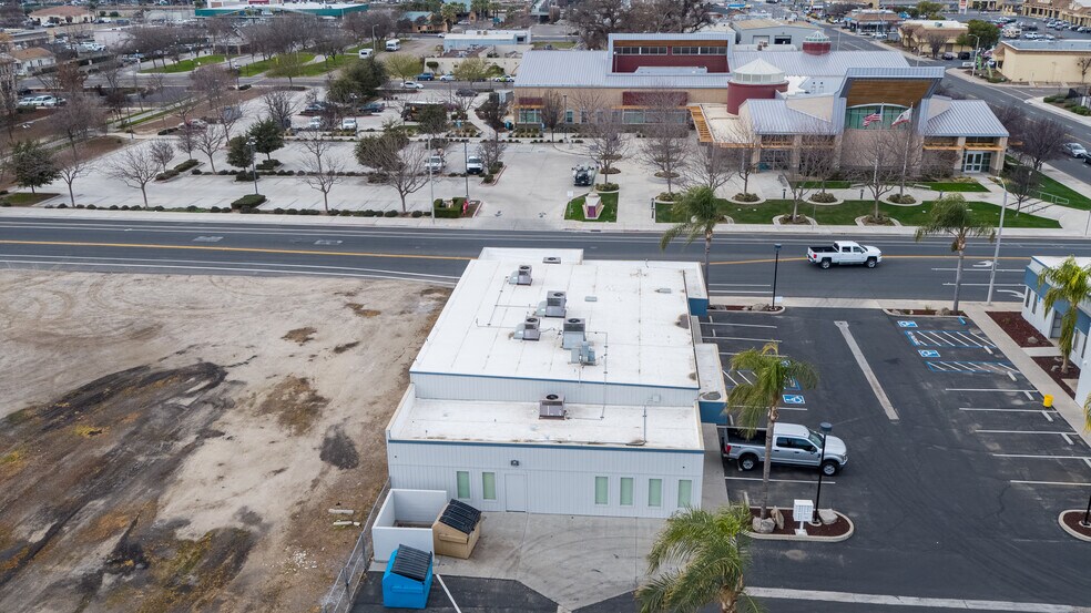 More Photos Of 415-419 E Cross Ave, Tulare Office For Lease