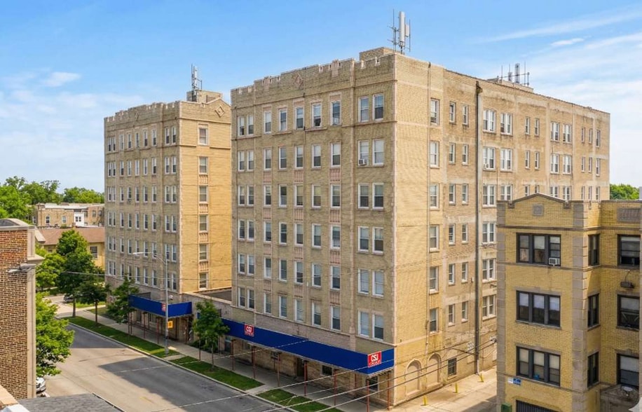 More Photos Of 5501 W Washington Blvd, Chicago Apartments For Sale
