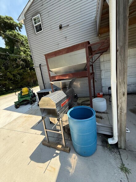 More Photos Of 221 N Delsea Dr, Cape May Court House Winery Vineyard For Sale