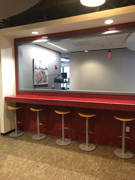 More Photos Of 121-189 S Orange Ave, Orlando Office Residential For Sale