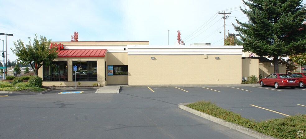 More Photos Of 17771-17773 SW Lower Boones Ferry Rd, Lake Oswego Unknown For Lease