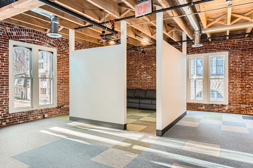 More Photos Of 126 SW 2nd Ave, Portland Office For Lease