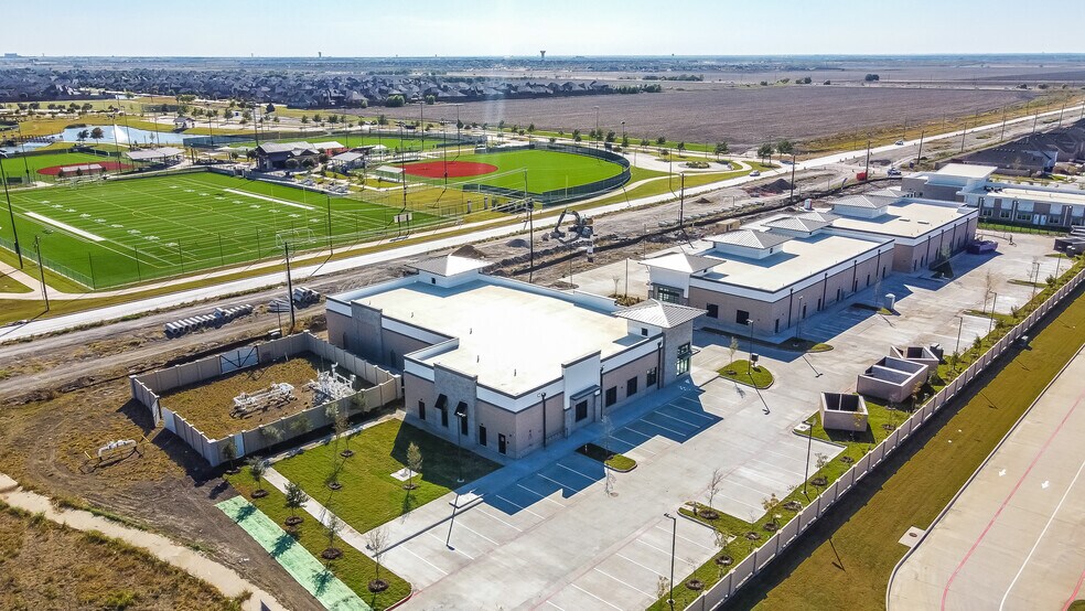 More Photos Of 1640 W Frontier Pky, Prosper Storefront Retail Office For Lease