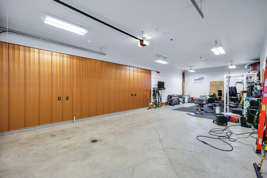 More Photos Of 17612 E Sprague Ave, Spokane Valley Office For Sale