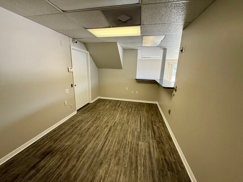 More Photos Of 2390 E International Speedway Blvd, Deland Freestanding For Lease