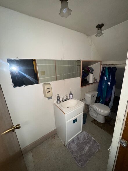 More Photos Of 5001 S Hermitage Ave, Chicago Religious Facility For Sale