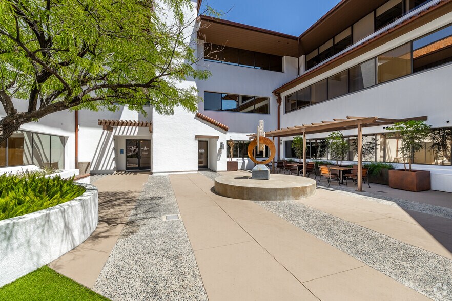 More Photos Of 23603 Park Sorrento, Calabasas Unknown For Lease