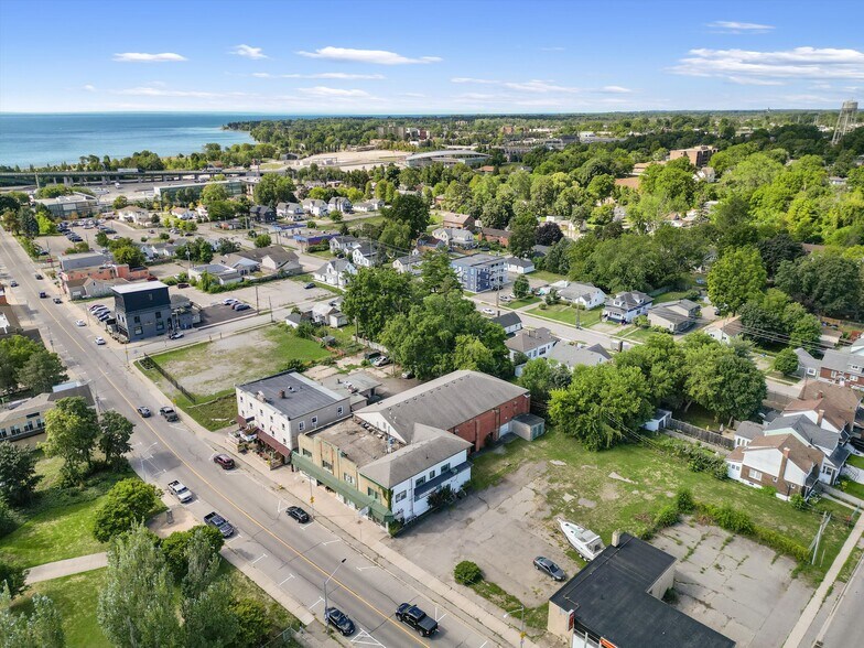 More Photos Of 131-139 Niagara Blvd, Fort Erie Storefront Retail Residential For Sale