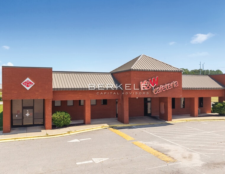 More Photos Of 1266 N Wesleyan Blvd, Rocky Mount Restaurant For Sale