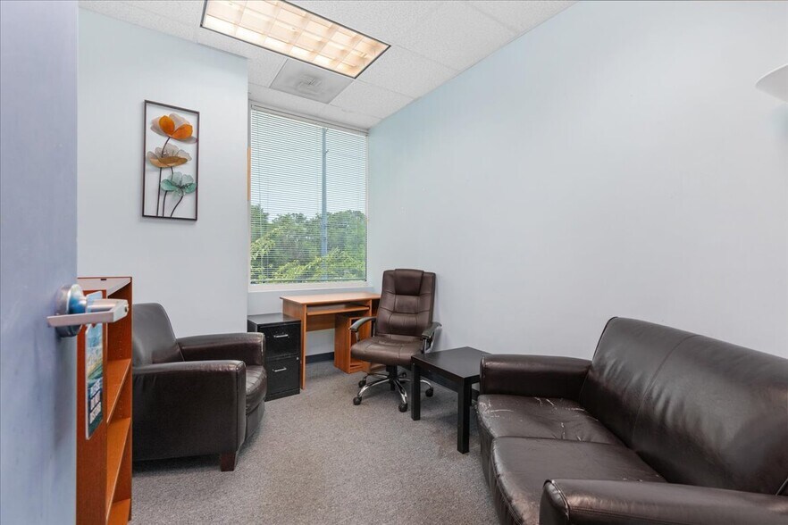 More Photos Of 8140 Ashton Ave, Manassas Medical For Sale