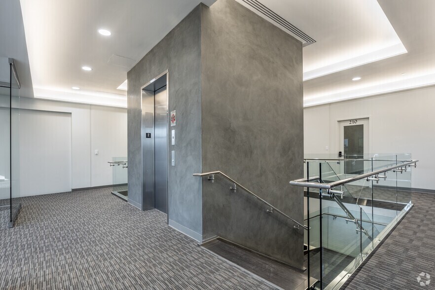 More Photos Of 44921 George Washington Blvd, Ashburn Office For Lease