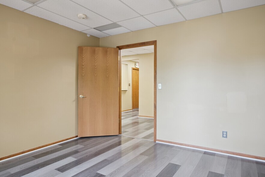 More Photos Of 1181 N Milford Rd, Milford Medical For Lease