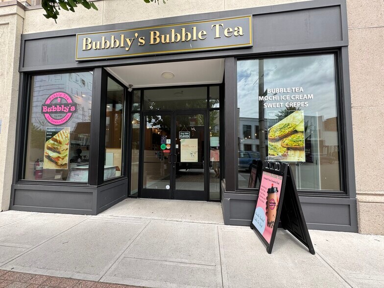 More Photos Of 1-15 River St, Norwalk General Retail For Lease