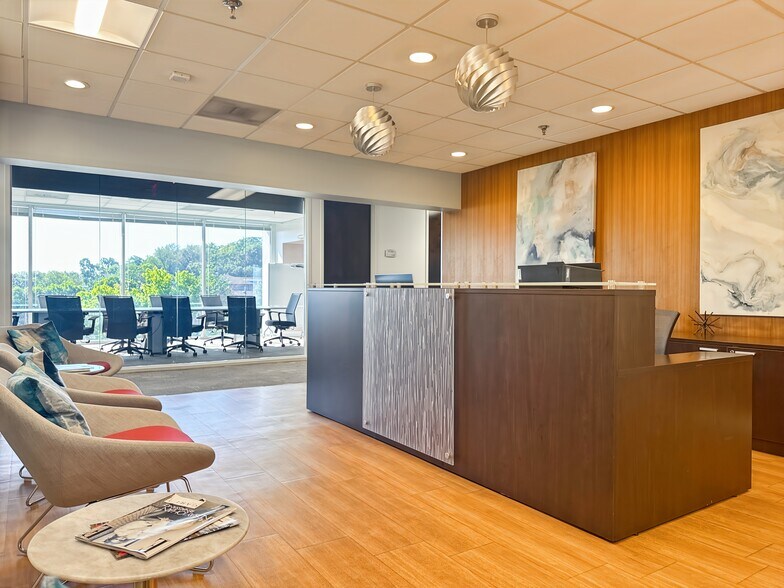 More Photos Of 3200 West End Ave, Nashville Coworking Space