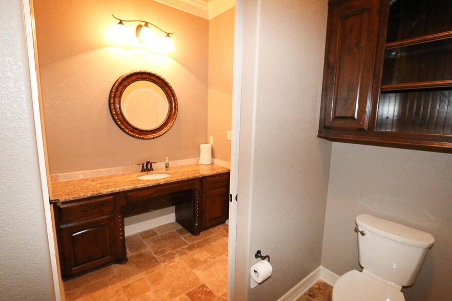 More Photos Of 15488 Fm 2493, Tyler Medical For Lease
