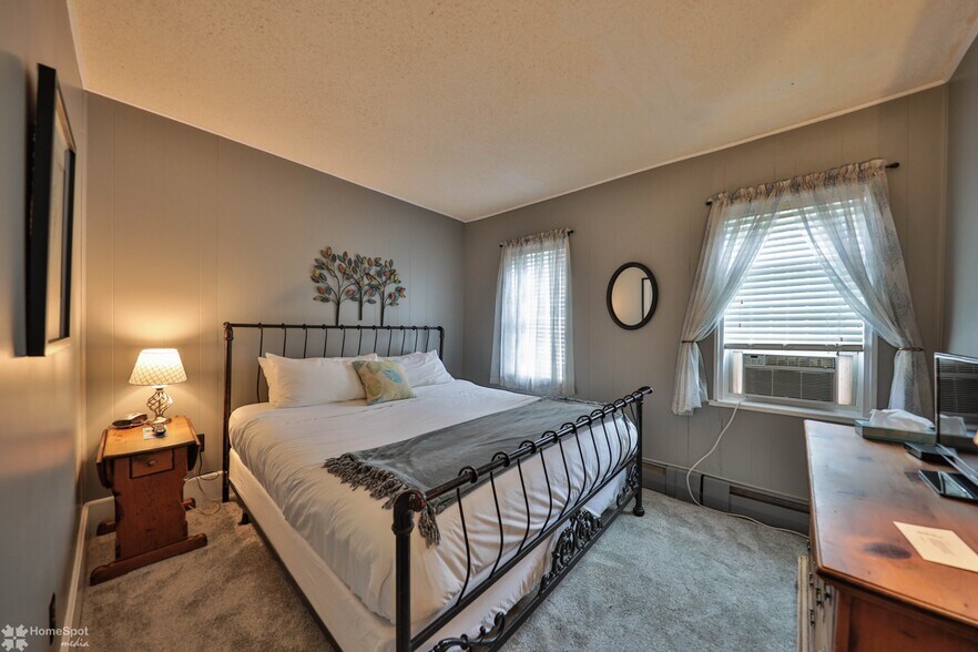 More Photos Of 2468 Route 390, Canadensis Hospitality For Sale