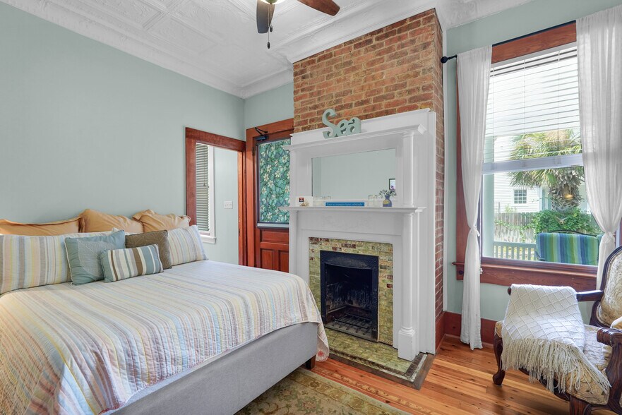 More Photos Of 21 Officers Row, Tybee Island Hospitality For Sale