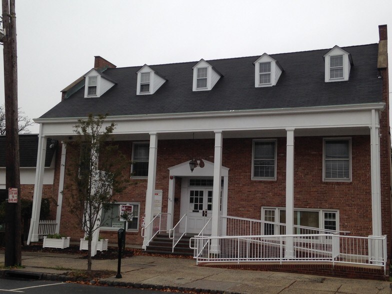 More Photos Of 189 Elm St, Westfield Medical For Lease