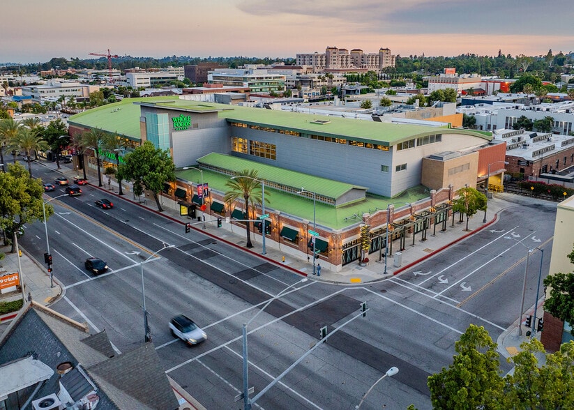 Primary Photo Of 465 S Arroyo Pky, Pasadena Supermarket For Sale