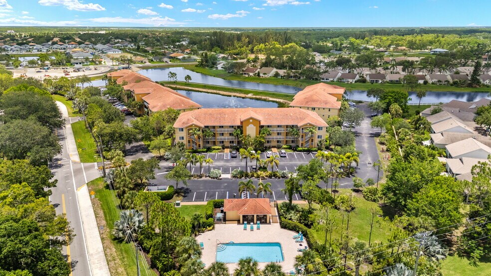 More Photos Of 10000-10030 Maddox Ln, Bonita Springs Apartments For Sale