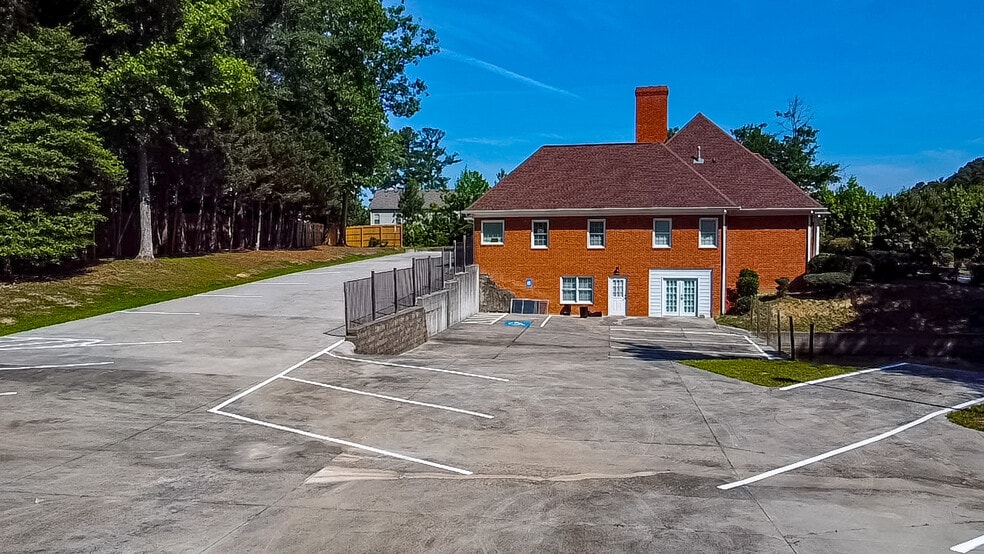 More Photos Of 2100 Gravel Springs Rd, Buford Medical For Sale