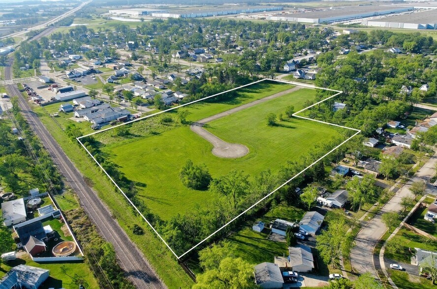More Photos Of 100-118 Jay St, Elwood Land For Sale