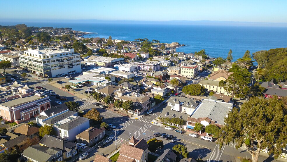 More Photos Of 480 Lighthouse Ave, Pacific Grove Storefront Retail Office For Lease