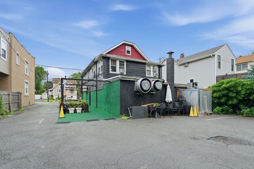 More Photos Of 35 Moonachie Rd, Moonachie Storefront Retail Residential For Sale