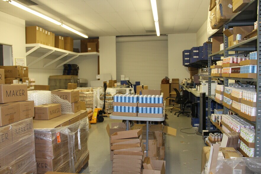 More Photos Of 1030 Railroad Ave, Novato Flex For Lease