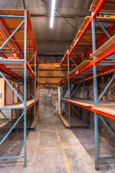 More Photos Of 3937 Foothill Blvd, La Crescenta Flex For Lease