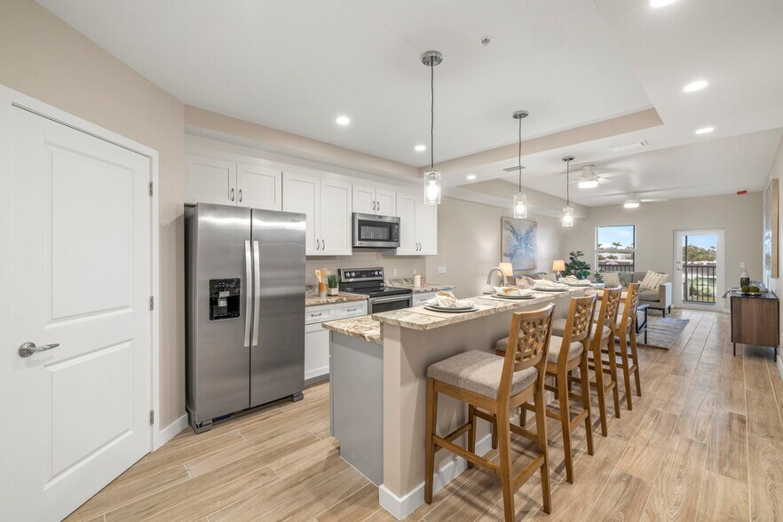 More Photos Of 5126 Coronado Pky, Cape Coral Apartments For Sale