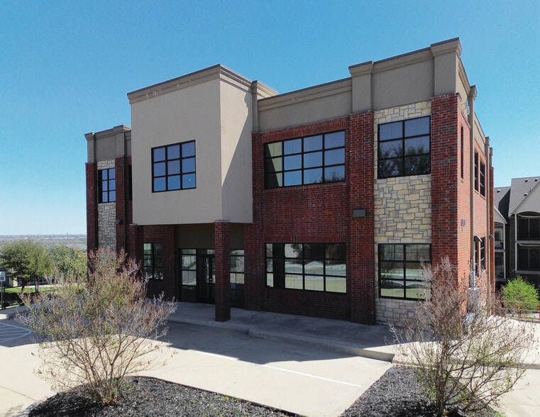 More Photos Of 840 Ranchview Dr, Irving Medical For Sale