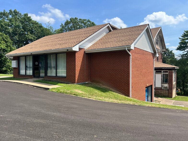 Primary Photo Of 8200 Perry Hwy, Pittsburgh Freestanding For Sale