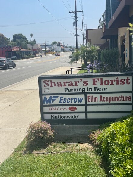 More Photos Of 422 W Whittier Blvd, La Habra Storefront Retail Office For Lease