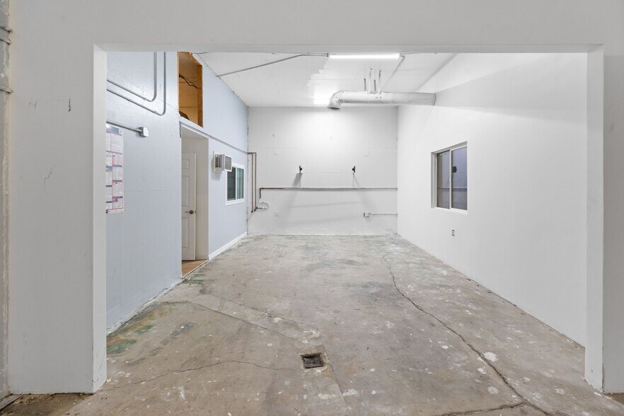 More Photos Of 11285 Goss St, Sun Valley Warehouse For Sale