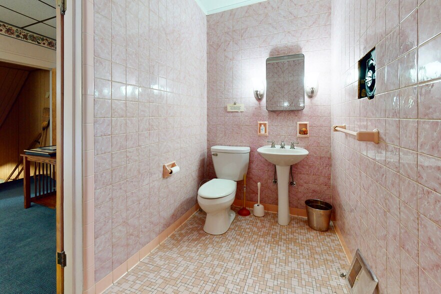 More Photos Of 3721 Main St, Weirton Funeral Home For Sale