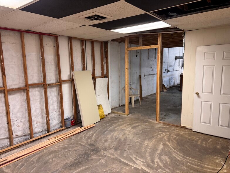 More Photos Of 4001 Bruhin Rd, Knoxville Warehouse For Sale