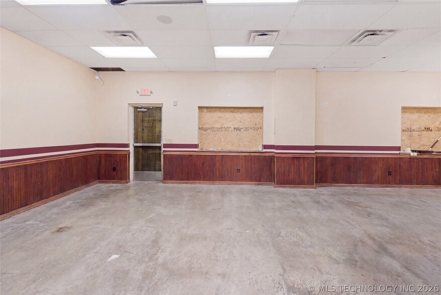 More Photos Of 6151 Tecumseh st, Tulsa Restaurant For Sale
