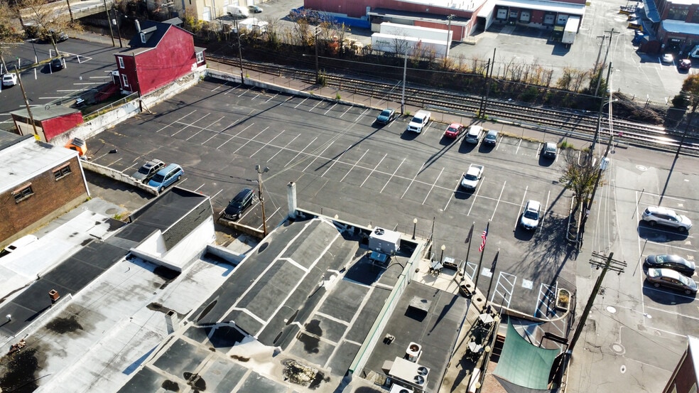 More Photos Of 238-244 E High St, Pottstown Office For Sale