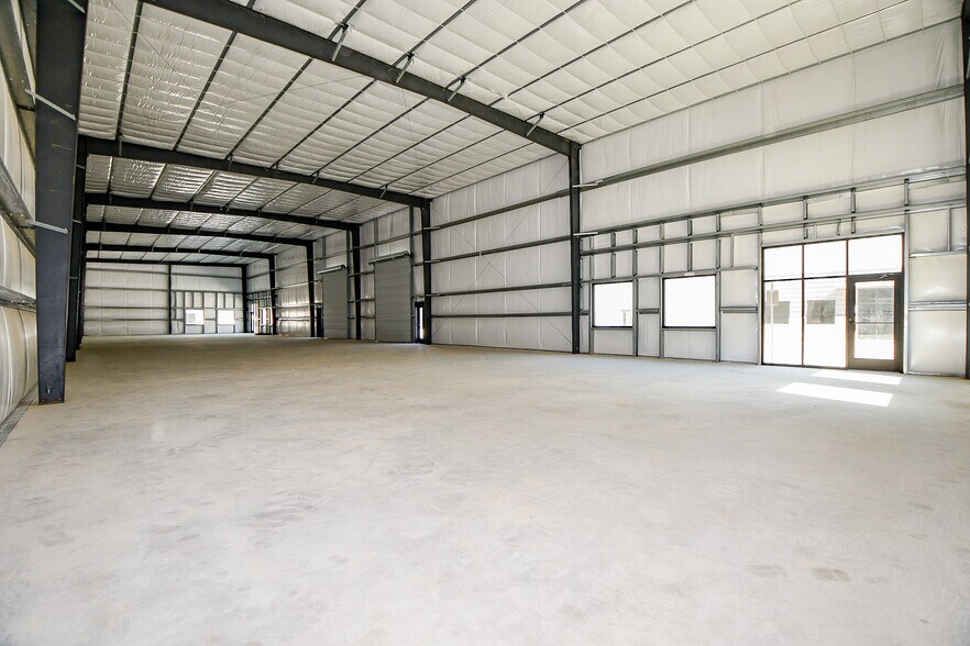 More Photos Of 5713 13th St, Katy Unknown For Lease