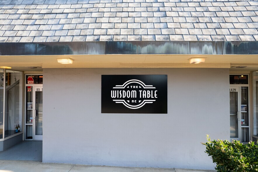 More Photos Of 101 E Main St, Elkin Restaurant For Sale