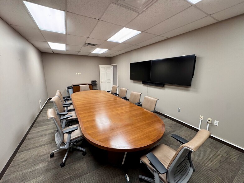 More Photos Of 1200 Bensdale Rd, Pleasanton Warehouse For Lease