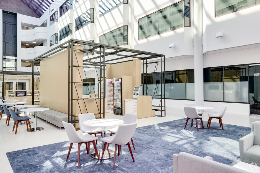 More Photos Of 381 Elden St, Herndon Office For Sale