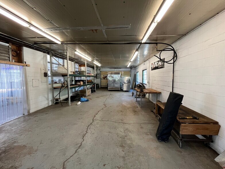 More Photos Of 11 N Center St, Cambridge City Freestanding For Sale