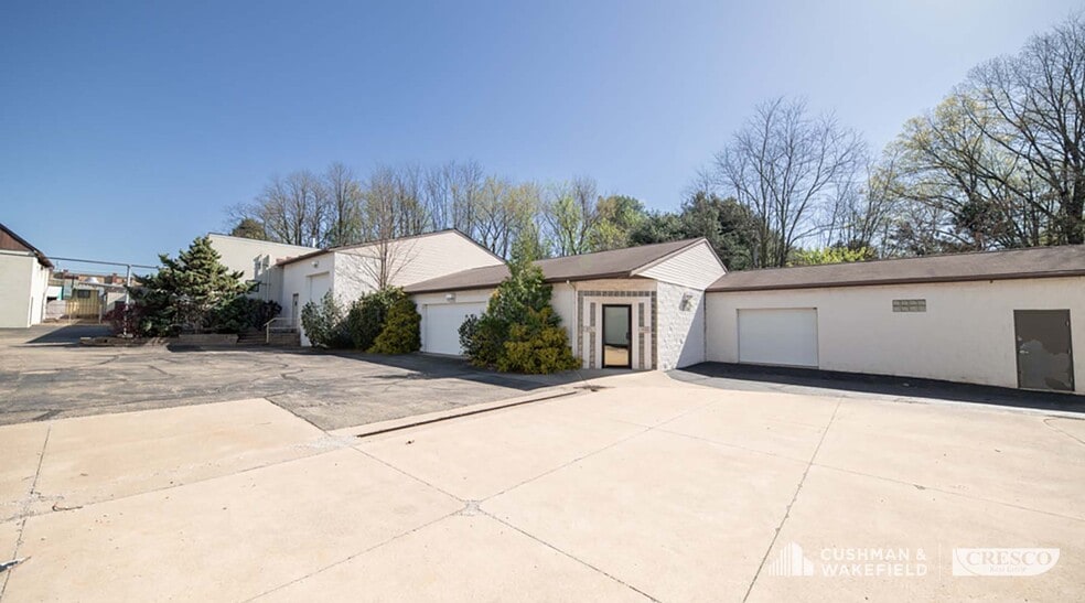 More Photos Of 1845 Harsh Ave SE, Massillon Manufacturing For Sale