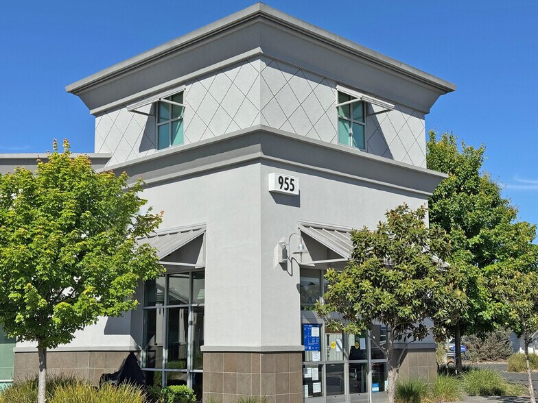 More Photos Of 955 Stony Point Rd, Santa Rosa Drugstore For Lease