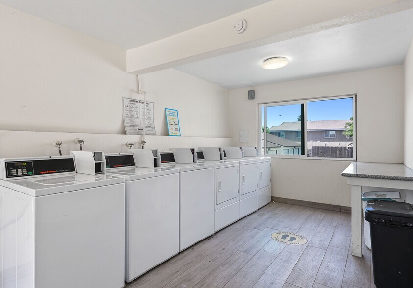 More Photos Of 628 W California Ave, Vista Apartments For Sale