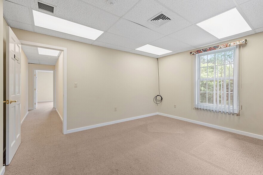 More Photos Of 233 Ayer Rd, Harvard Medical For Lease