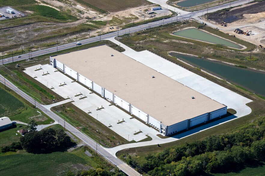 More Photos Of 9997 Mississippi St, Crown Point Unknown For Lease