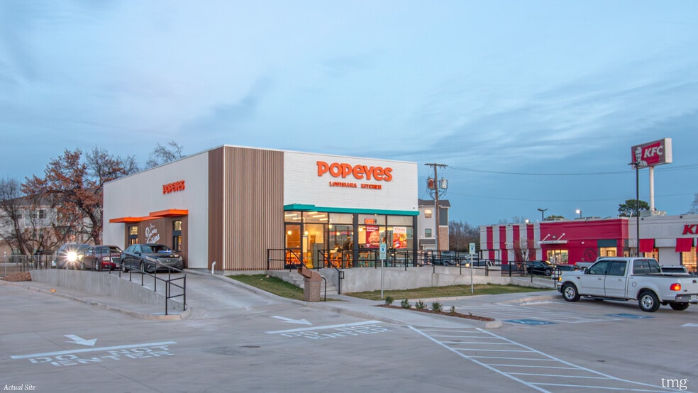 More Photos Of 1050 N Beach St, Fort Worth Restaurant For Sale